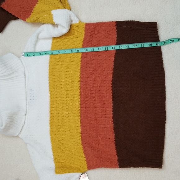 Almost Famous Sweater Earth tone Stripes - Picture 5 of 9
